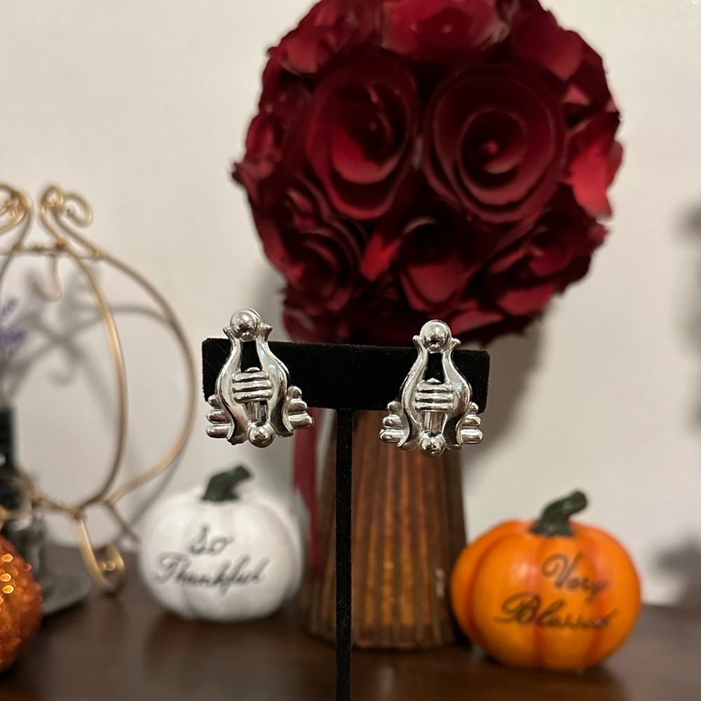 Vintage Cathe' Clip Earrings Silver Tone